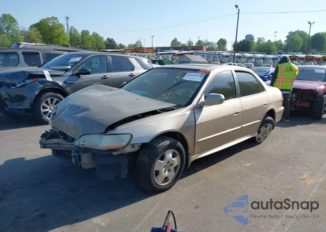 2002 Honda Accord 3.0 Ex z USA, uszkodzony, nr VIN 1HGCG16572A033397
